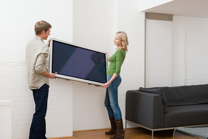 pack tv for moving